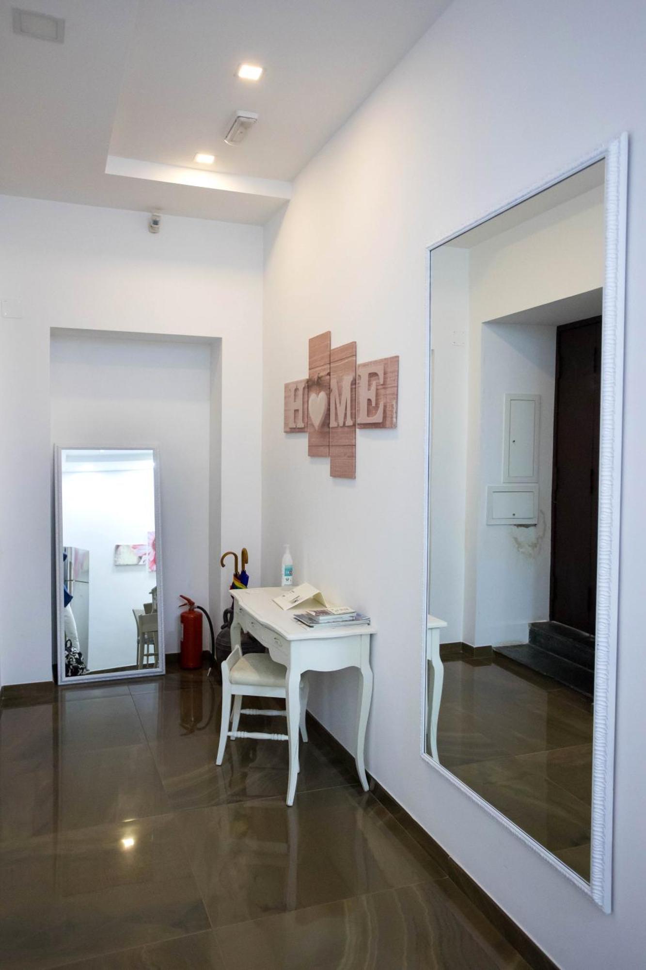 Palazzo 15 Napoli Bed & Breakfast Exterior photo